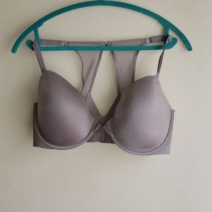 Used 38DDD VS Bra with front closure